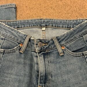 Levi’s Classic Capri Light Blue Denim Jeans